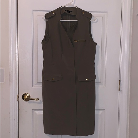 Dress - Picture 1 of 2